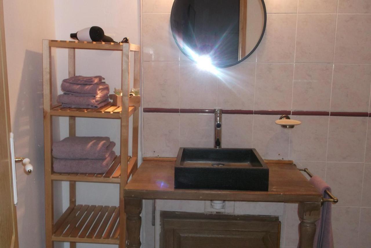 Bed and Breakfast La Grange d'Antan Cruzy Exterior foto