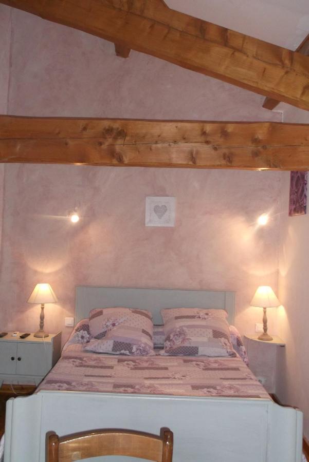 Bed and Breakfast La Grange d'Antan Cruzy Exterior foto