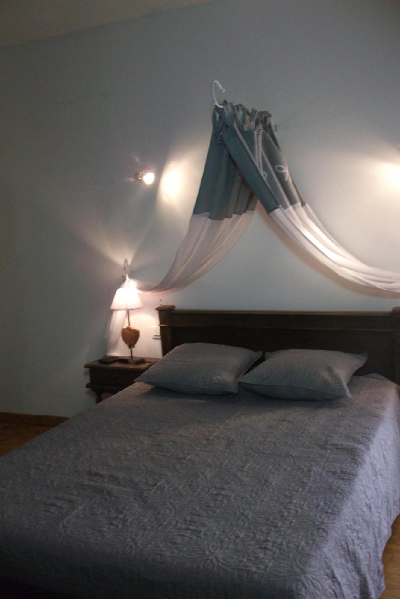 Bed and Breakfast La Grange d'Antan Cruzy Zimmer foto